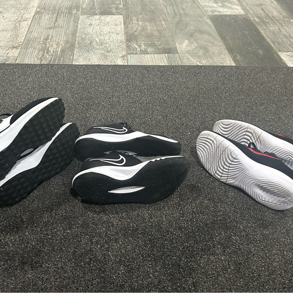 Nike Athletic Bundle - image 4